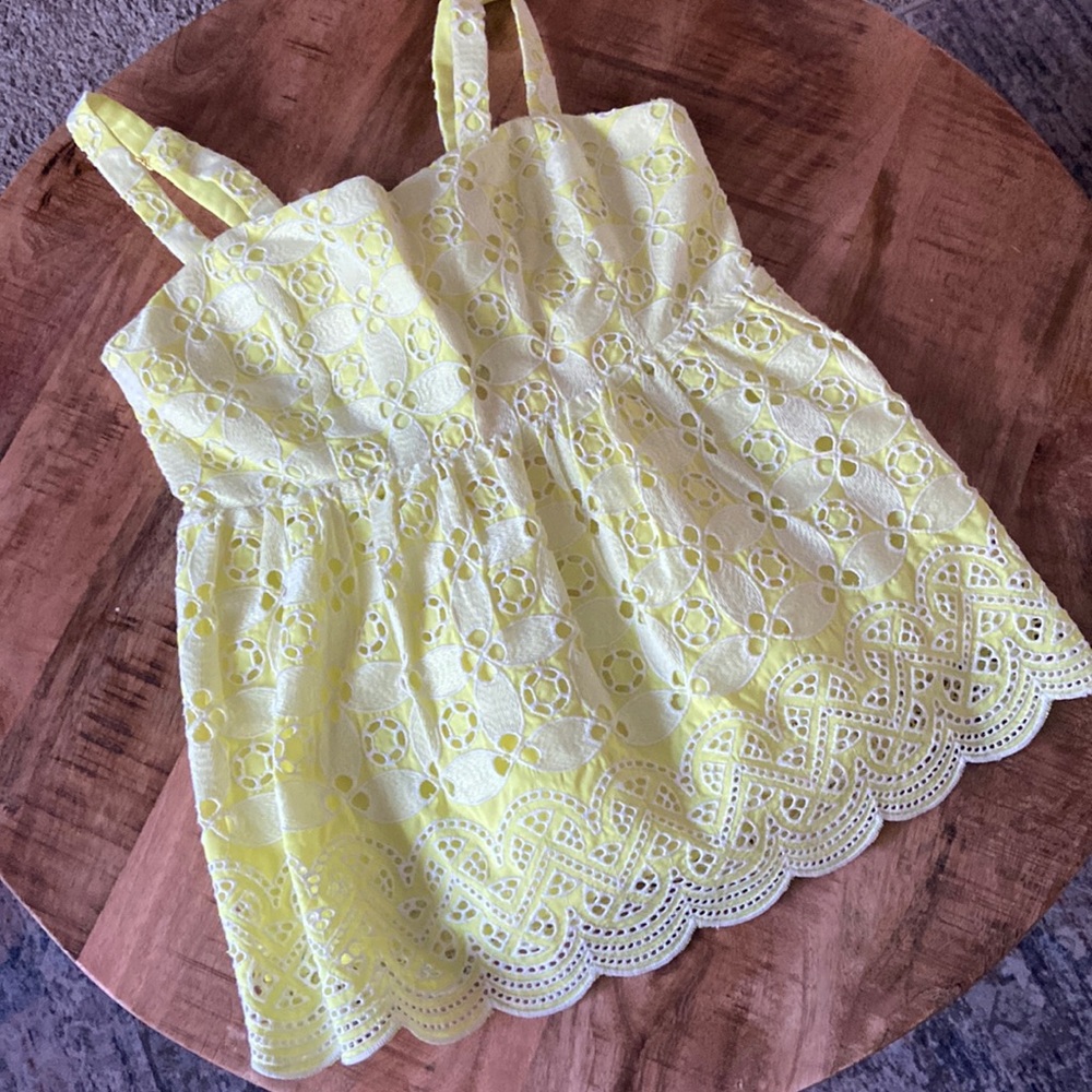 Lilly Pulitzer adorable yellow tie in back adjustable straps. New with tags!!